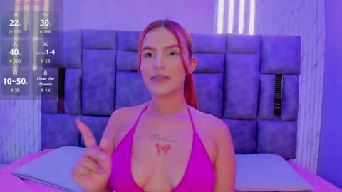 Snapshot of zhararousse chatting on April 2, 12:03 pm Zhara Rousse online show from April 2, 12:03 pm