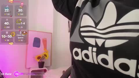 zhia  zeus online show from November 6, 2:07 pm