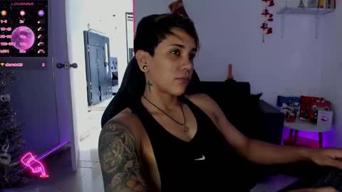 zhoestrong online show from December 15, 5:53 pm