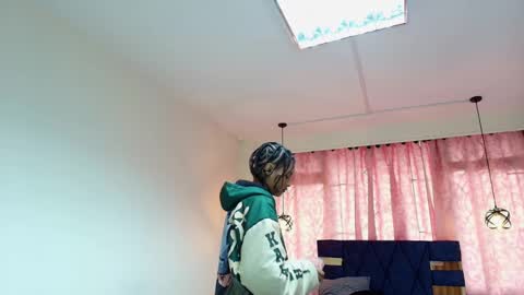 Zia Green online show from February 6, 12:05 pm