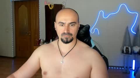 Ziesh online show from May 17, 10:11 am