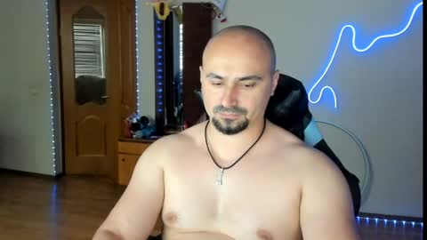 Ziesh online show from May 22, 3:50 pm