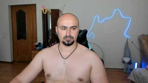 Ziesh online show from May 24, 10:09 am