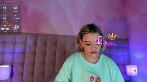 Snapshot of zihaadams_ chatting on April 5, 7:33 pm zihaadams_ online show from April 5, 7:33 pm