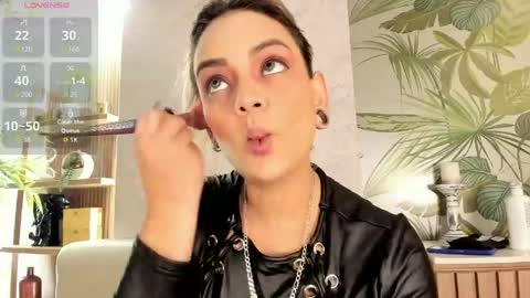 Snapshot of zihaadams_ chatting on April 25, 7:55 pm zihaadams_ online show from April 25, 7:55 pm