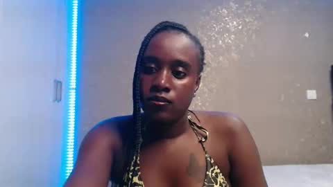 Zinadine online show from March 29, 3:23 pm