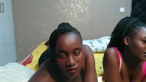 Zinadine online show from April 2, 4:59 pm