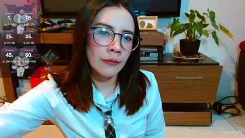 Snapshot of ziremya chatting on May 12, 11:24 pm Ziremya online show from May 12, 11:24 pm