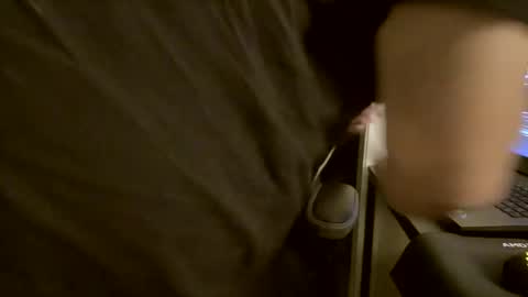 zissix online show from December 3, 10:06 am