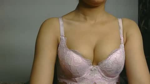 Snapshot of ziyaa_1 chatting on October 16, 4:02 am Ziyaa online show from October 16, 4:02 am