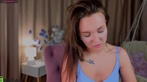 Zlata  Mon Tue Thu Fri Sun Sa GMT 3 0000pm - 0600pm  online show from October 19, 3:56 pm