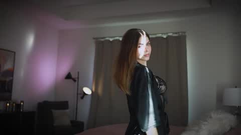 Zara  Join next live  at 5PM EST  online show from March 9, 9:52 pm