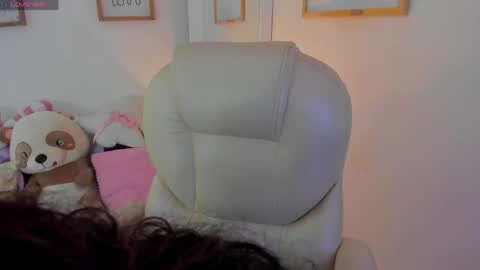 Snapshot of zobe_love chatting on April 8, 6:08 pm Zobe Love online show from April 8, 6:08 pm