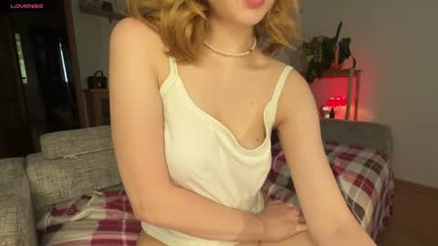 Zoe online show from July 2, 1:39 pm