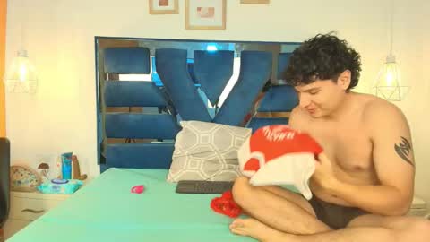 Zoe and dylan  online show from November 27, 12:18 pm