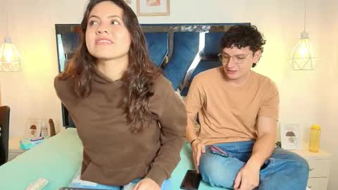 Zoe and dylan  online show from February 7, 12:31 pm