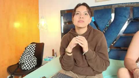 Zoe and dylan  online show from February 9, 12:42 pm