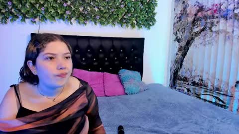 Zoe And Valeria online show from May 8, 2:22 pm