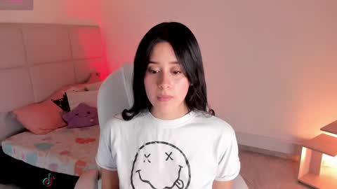 Zoe online show from March 4, 7:11 pm