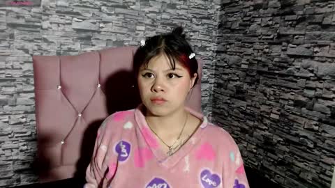 Zoe Bronw online show from December 2, 9:47 am