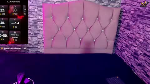 Snapshot of zoe_bronw chatting on February 13, 2:46 pm Zoe Bronw online show from February 13, 2:46 pm