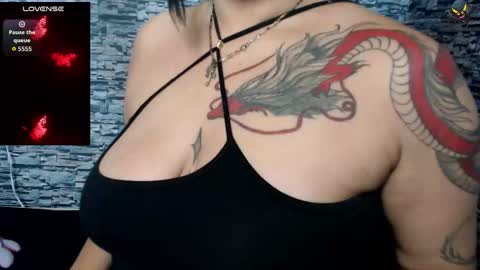 Snapshot of zoe_bronw chatting on March 3, 11:49 am Zoe Bronw online show from March 3, 11:49 am