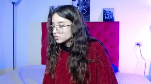 Snapshot of zoe_dear chatting on March 4, 8:37 pm zoe_dear online show from March 4, 8:37 pm