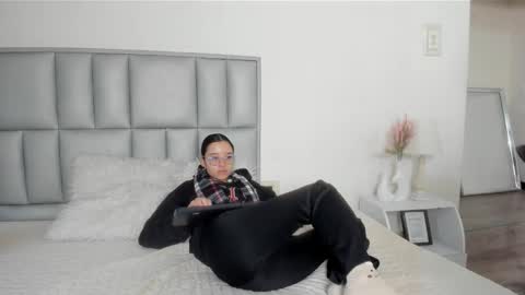 Snapshot of zoe_dear chatting on March 15, 10:38 pm zoe_dear online show from March 15, 10:38 pm