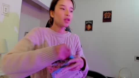 Snapshot of zoe_dear chatting on April 15, 7:58 pm zoe_dear online show from April 15, 7:58 pm