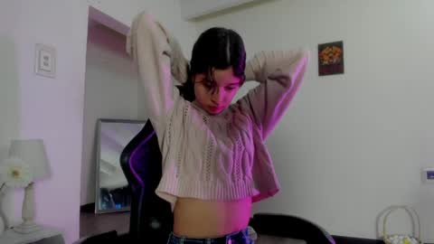 Snapshot of zoe_dear chatting on April 21, 10:12 pm zoe_dear online show from April 21, 10:12 pm