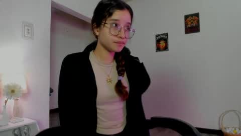 Snapshot of zoe_dear chatting on April 27, 6:17 pm zoe_dear online show from April 27, 6:17 pm