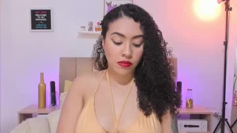 Zoe Gruber online show from November 11, 7:58 pm