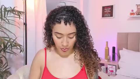 Zoe Gruber online show from November 19, 11:49 pm