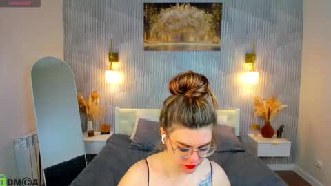 Zoe online show from March 28, 4:23 am