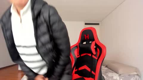 ZOE online show from December 18, 7:53 pm