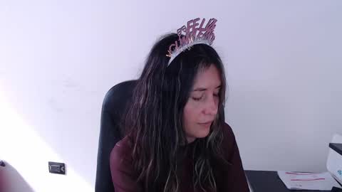 Snapshot of zoe_jeane_beker chatting on April 1, 8:50 pm ZOE online show from April 1, 8:50 pm