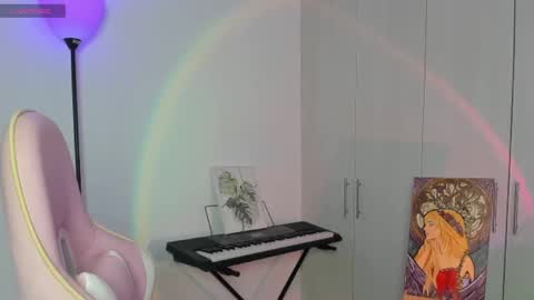 Snapshot of zoe_jhonson2 chatting on September 10, 6:52 pm zoe online show from September 10, 6:52 pm