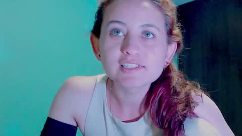 Zoe online show from January 3, 12:33 am