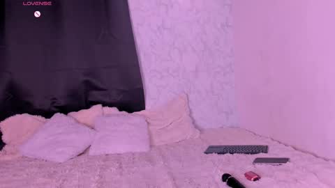 Zoe online show from November 12, 11:25 pm