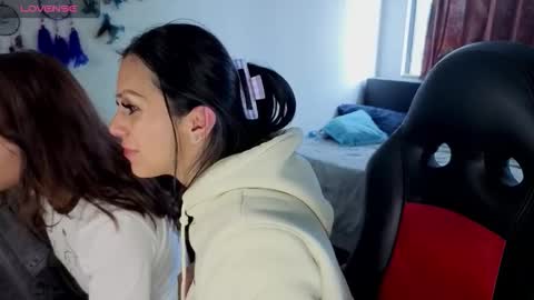 ZOE online show from March 29, 3:01 pm