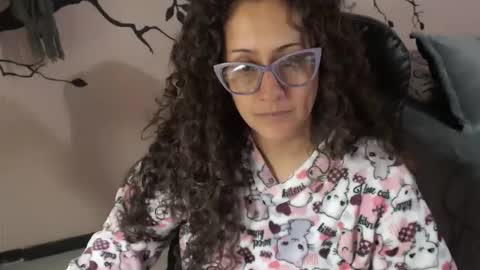 Zoe Koller online show from October 16, 11:33 am