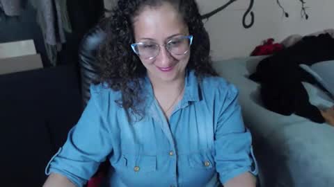Zoe Koller online show from May 9, 3:56 am