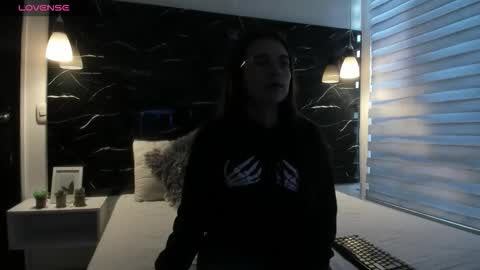 Zoe online show from October 25, 11:29 am