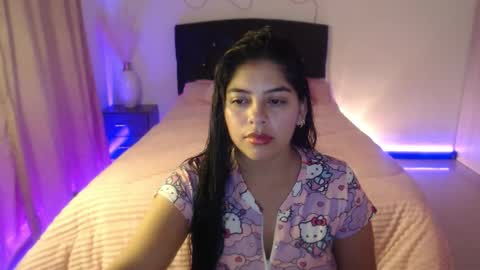 zoe online show from October 7, 12:30 am