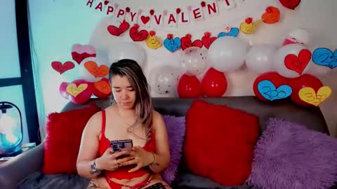 SWEET ZOE online show from February 16, 8:27 pm