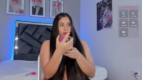Snapshot of zoe_longhair chatting on March 26, 7:19 pm zoe_longhair online show from March 26, 7:19 pm