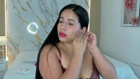 Snapshot of zoe_longhair chatting on May 18, 7:09 pm zoe_longhair online show from May 18, 7:09 pm