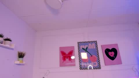 Zoe Lynch online show from February 2, 11:42 am