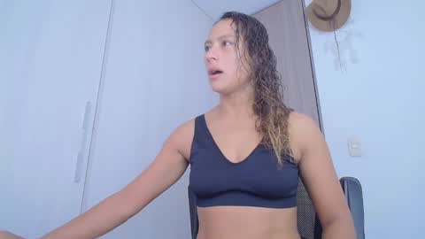 zoe online show from March 26, 11:10 pm