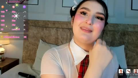 zoe_moon__ online show from April 1, 1:41 pm